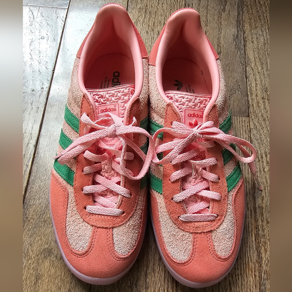 Adidas Pink and Green Low-Top Sneakers with Retro Style